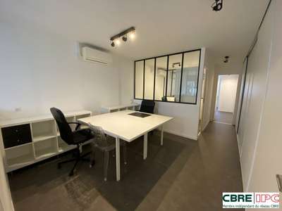 Location local commercial 63m² RDC à Bayonne