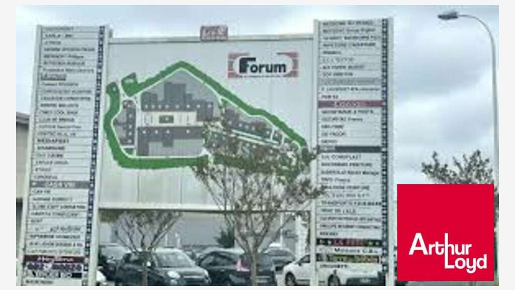Local commercial 1800m² à louer à Bayonne Forum