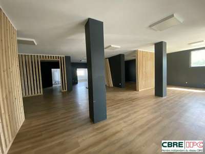 A louer local commercial 154m² proche FNAC Bayonne