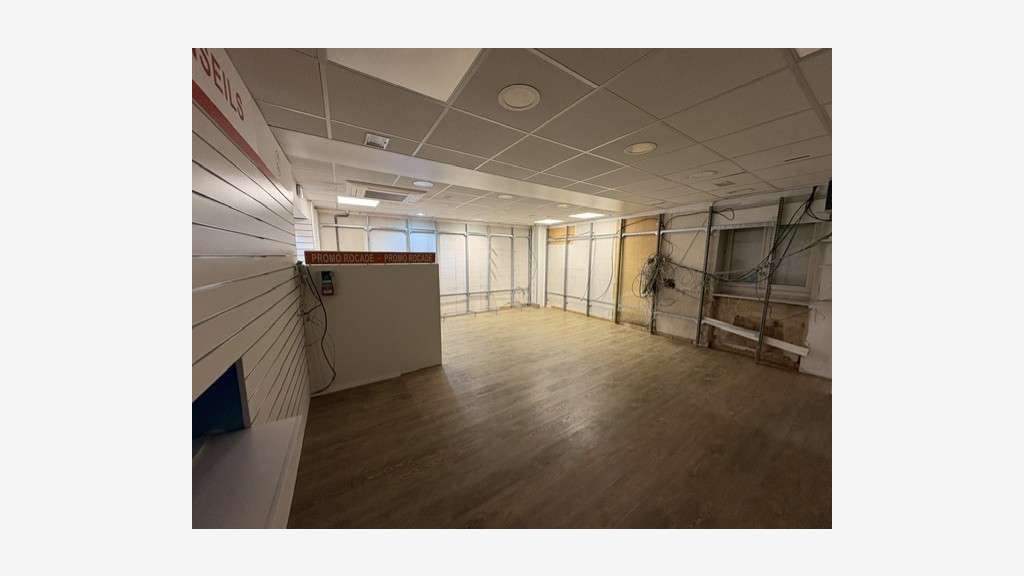 Local commercial 144m² fort potentiel sur Bayonne