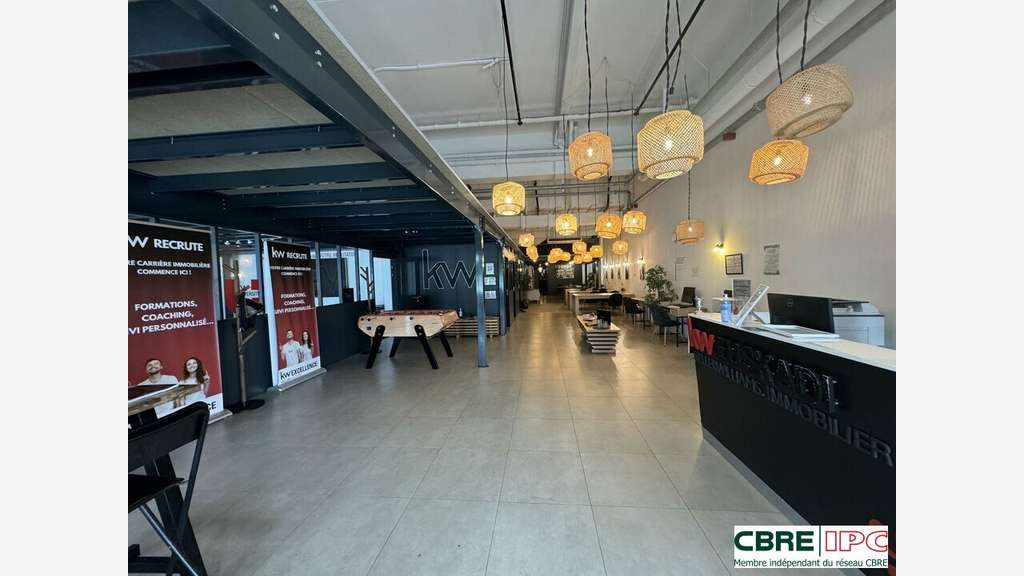 Location local 360m² à Bayonne Allées Marines