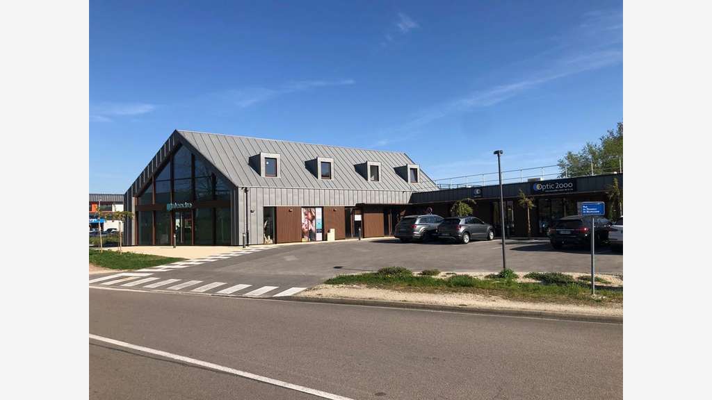 Location local commercial ou bureau 61m² à Beaune