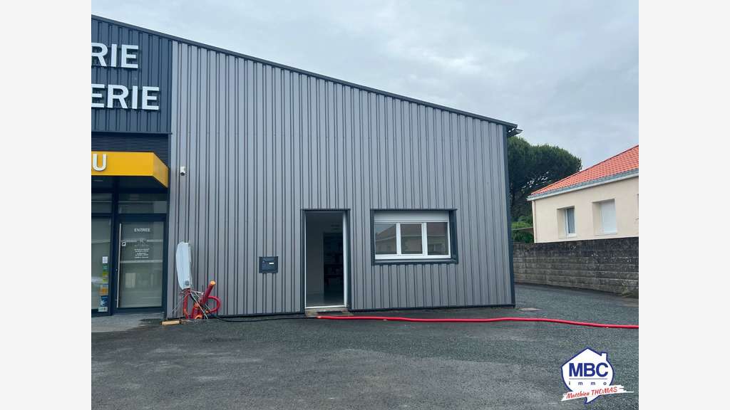 A louer local 70m² au coeur du bourg de Jallais