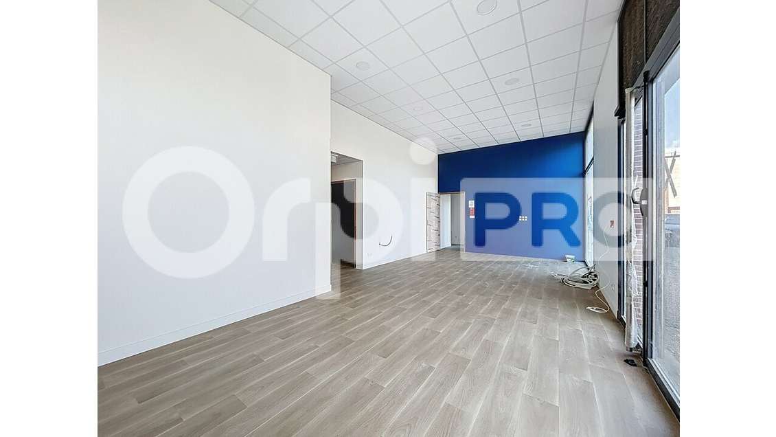 A louer local commercial 100m² à Beauvais