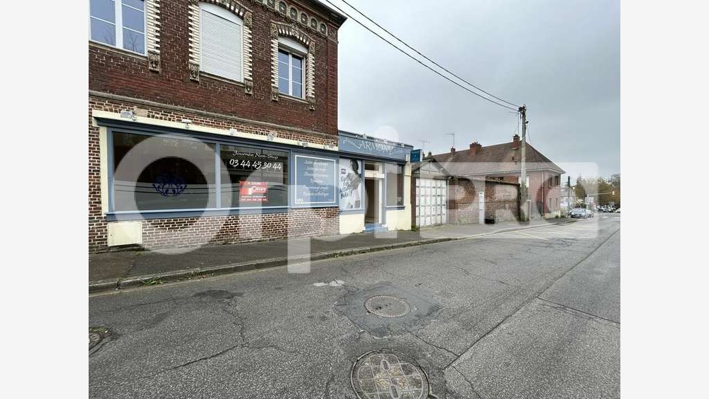A louer local commercial 140m² à Beauvais centre
