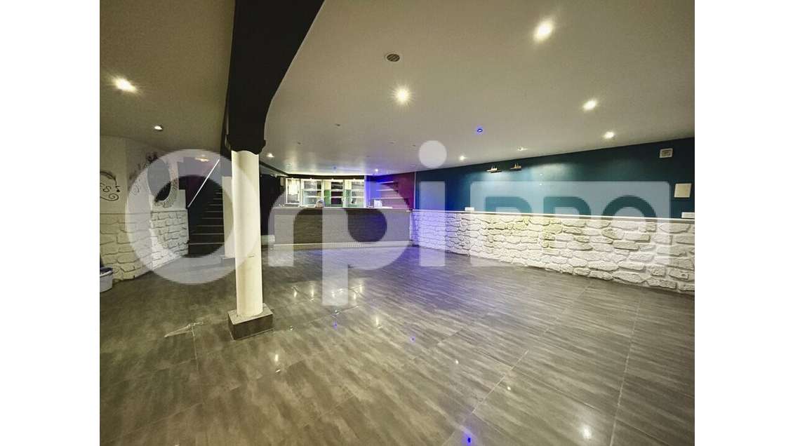 Loue local commercial de 70m² à Beauvais centre