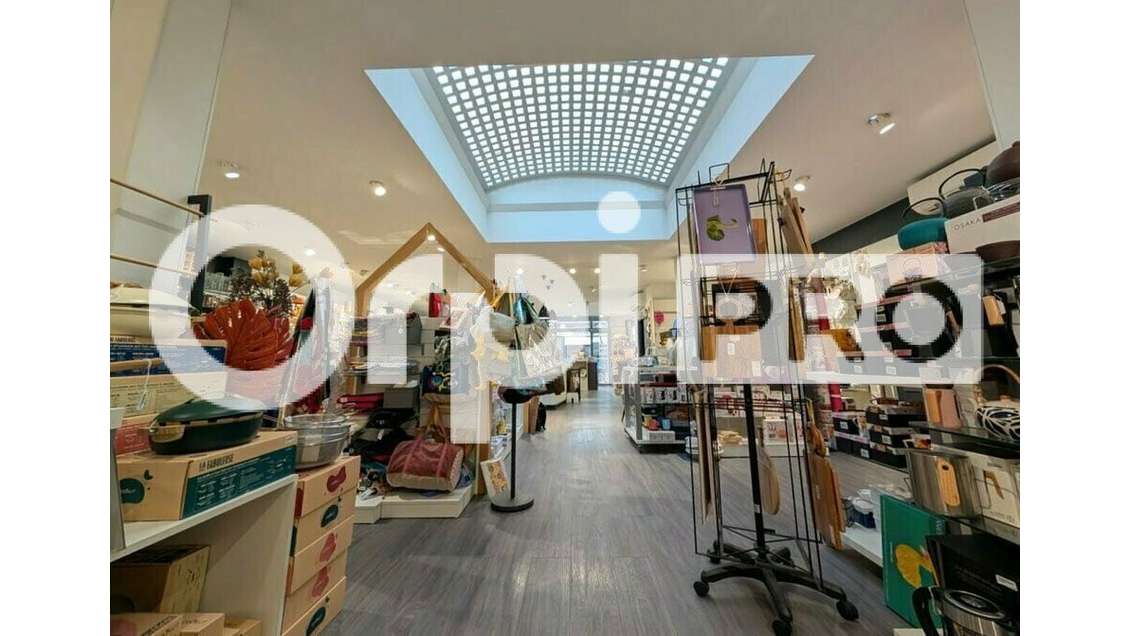 A louer local commercial 226m² à Beauvais centre