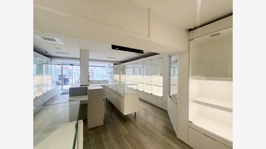 A louer local commercial 80m² empl N°1 Beauvais