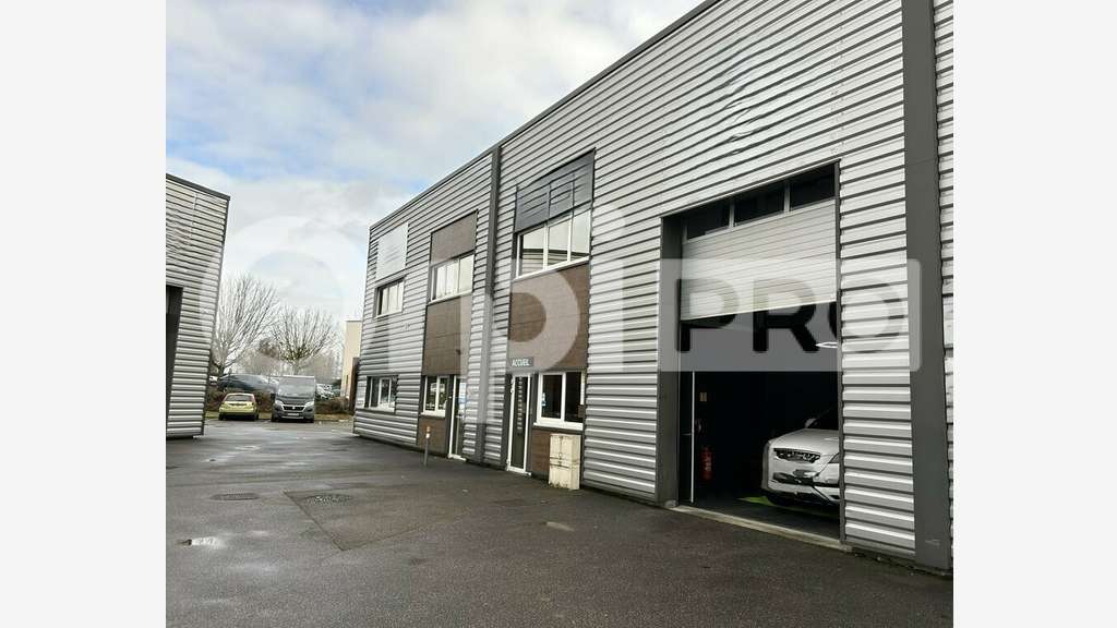A louer local commercial 275m² à Beauvais