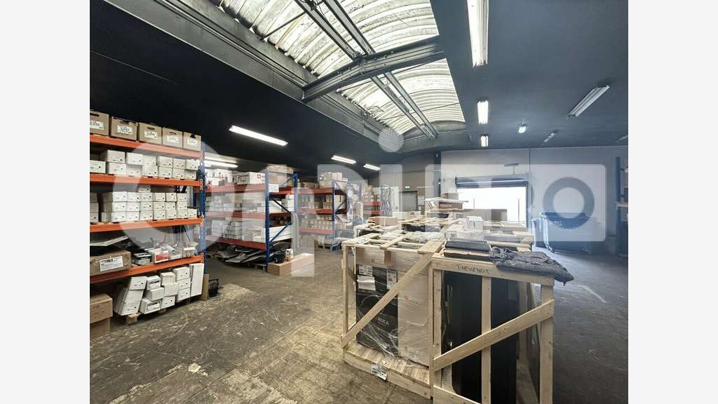 Loue local commercial 394m² en ZAC Ther Beauvais