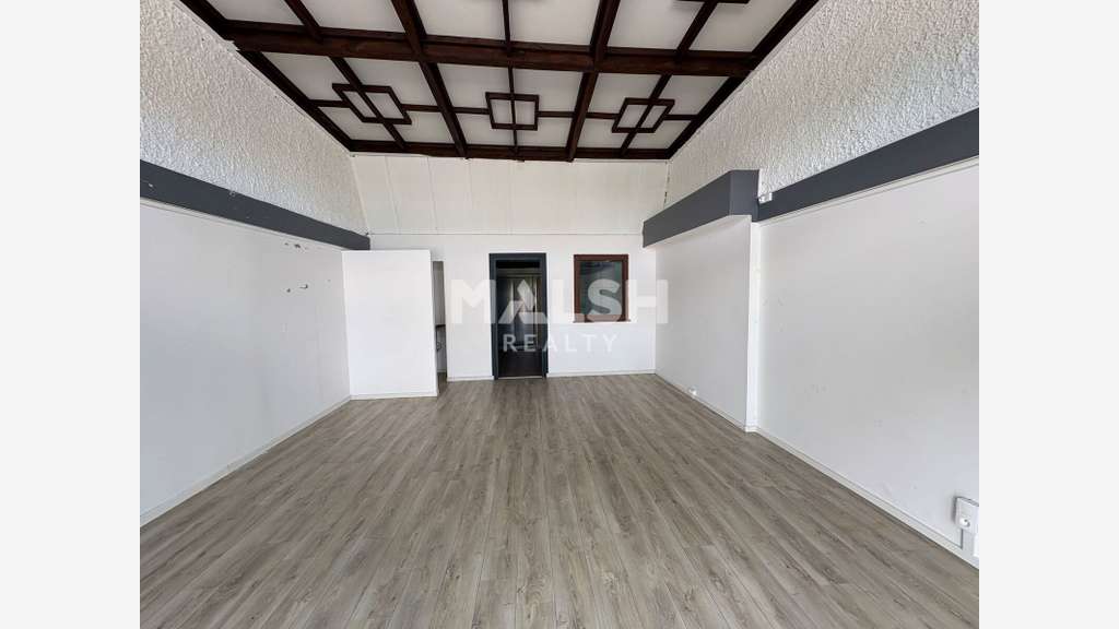 Local commercial à BEAUVALLON - A LOUER - 50 m²