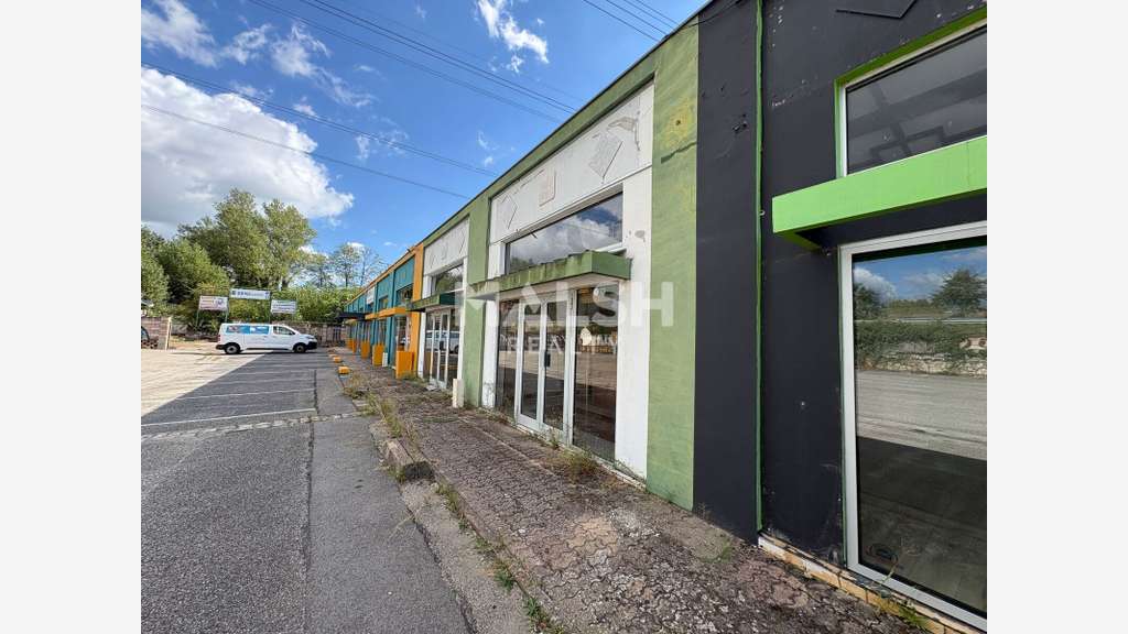 Local commercial à BEAUVALLON - A LOUER - 50 m²