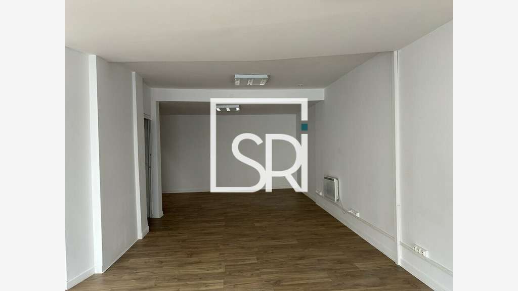 Local 70m² à louer à Bellerive-sur-Allier