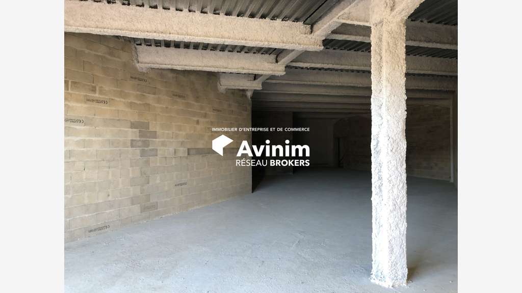 A louer local commercial 177m² ZAC Bernes-Sur-Oise