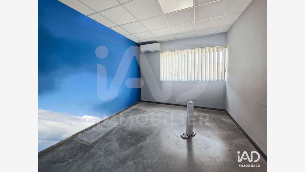 A louer beau local d'activités 400m² Bernis RN113