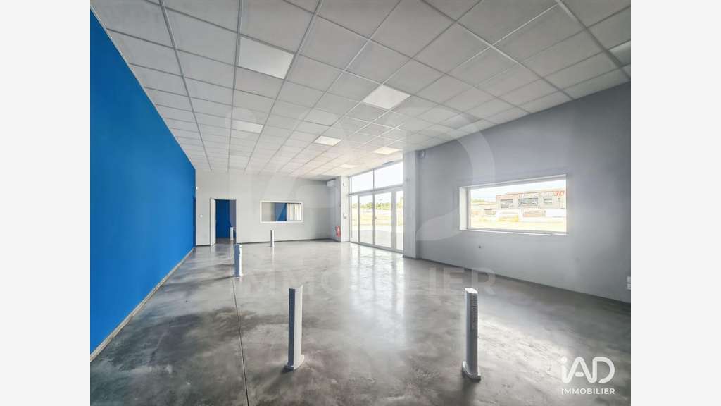 A louer beau local d'activités 400m² Bernis RN113