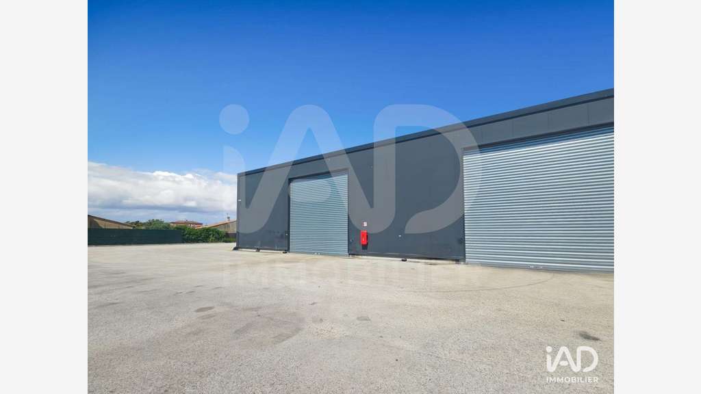 A louer beau local d'activités 400m² Bernis RN113
