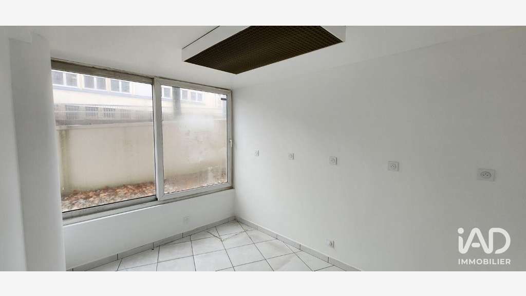 A louer local très lumineux à Besançon