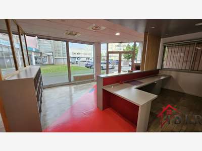 A louer local commercial 86m² empl N°1 à Besançon