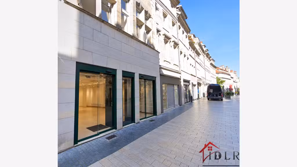 Loue local commercial 147m² au centre de Besançon