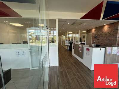 Location Locaux commerciaux - Boutiques à Bessines