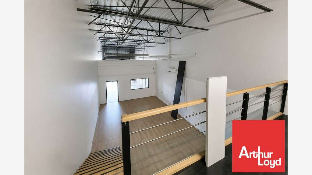 Local commercial de 127m² à louer à Bessines