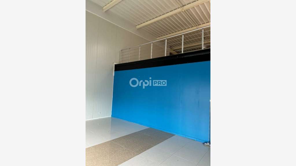 BETHENY - LOCAL COMMERCIAL à louer