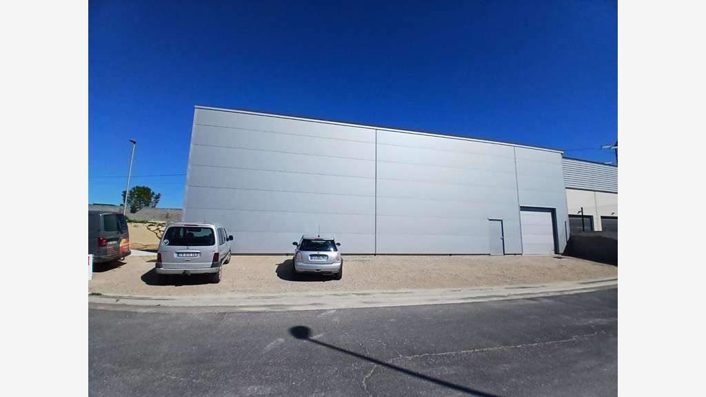 A louer locaux zone de Mercoran à Béziers
