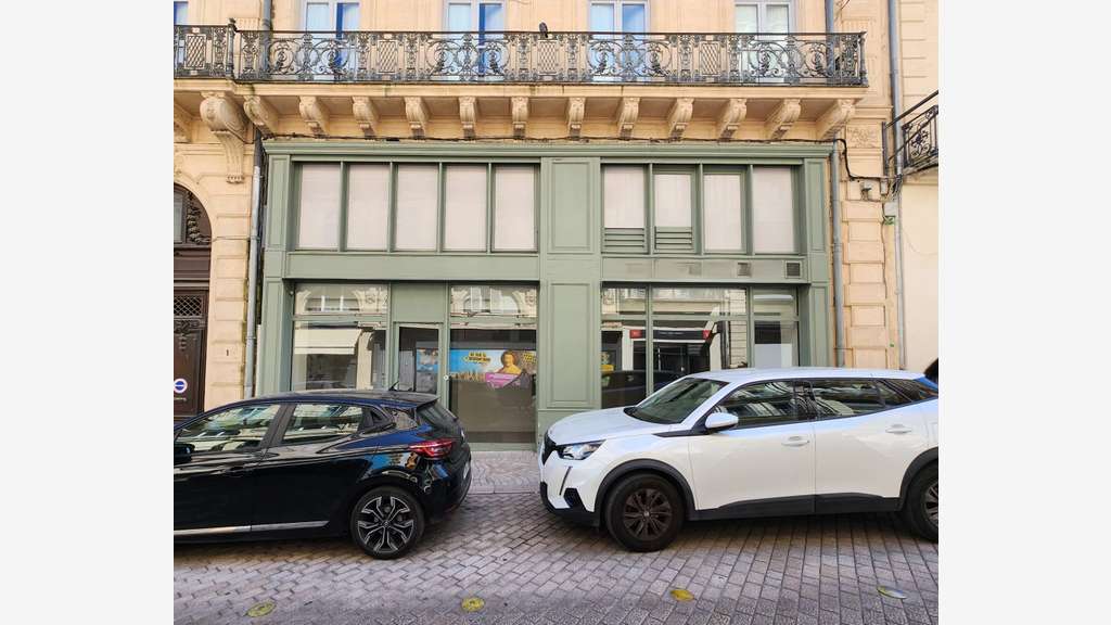 Location commerce de 110m² à Béziers centre