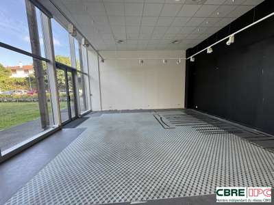 Location local commercial 50m² à Biarritz