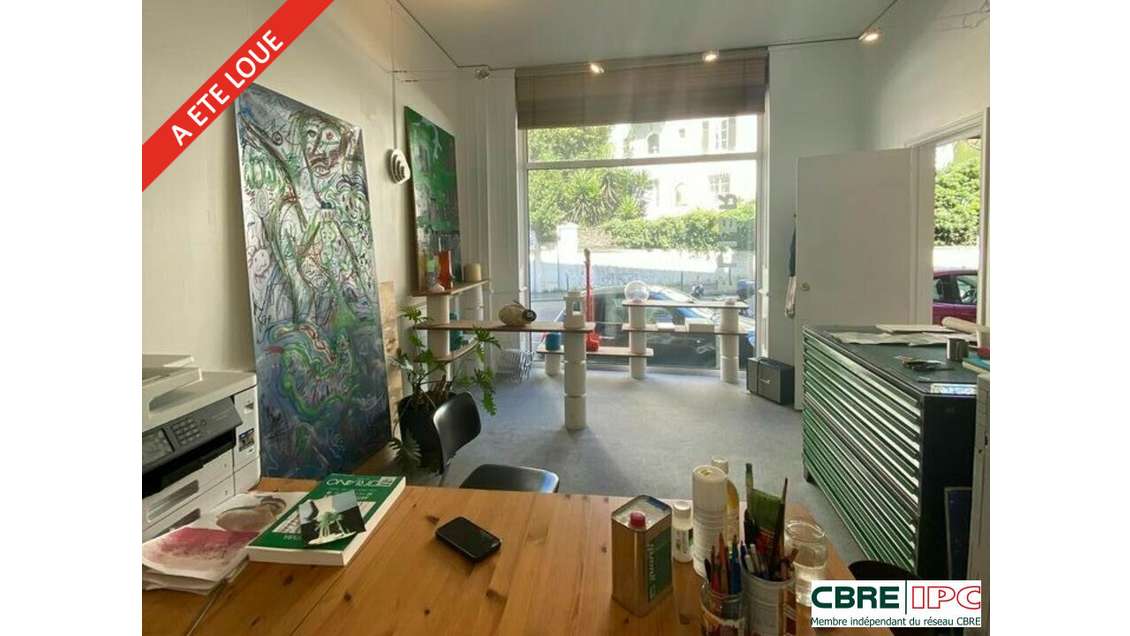 Location local commercial 29m² à Biarritz