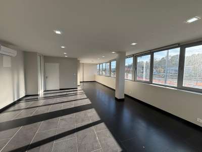 Bureau idéalement situé à la Négresse 58 m²