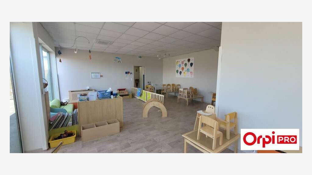 A louer local commercial 114m² au haut de Binic