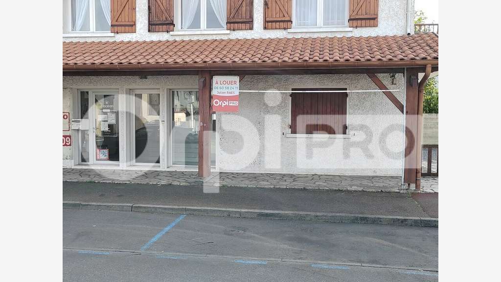 Local commercial 55m² à louer à Biscarrosse