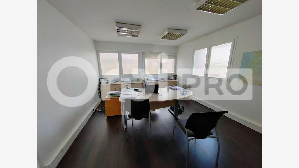 Local commercial 55m² à louer à Biscarrosse