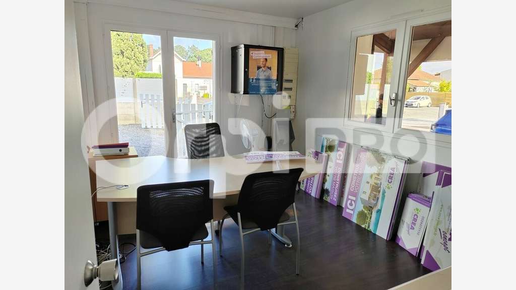 Local commercial 55m² à louer à Biscarrosse