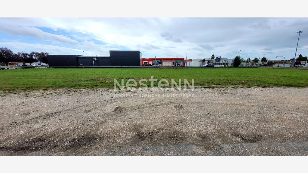 Cellule commerciale 633m² à louer ZA  de Blois