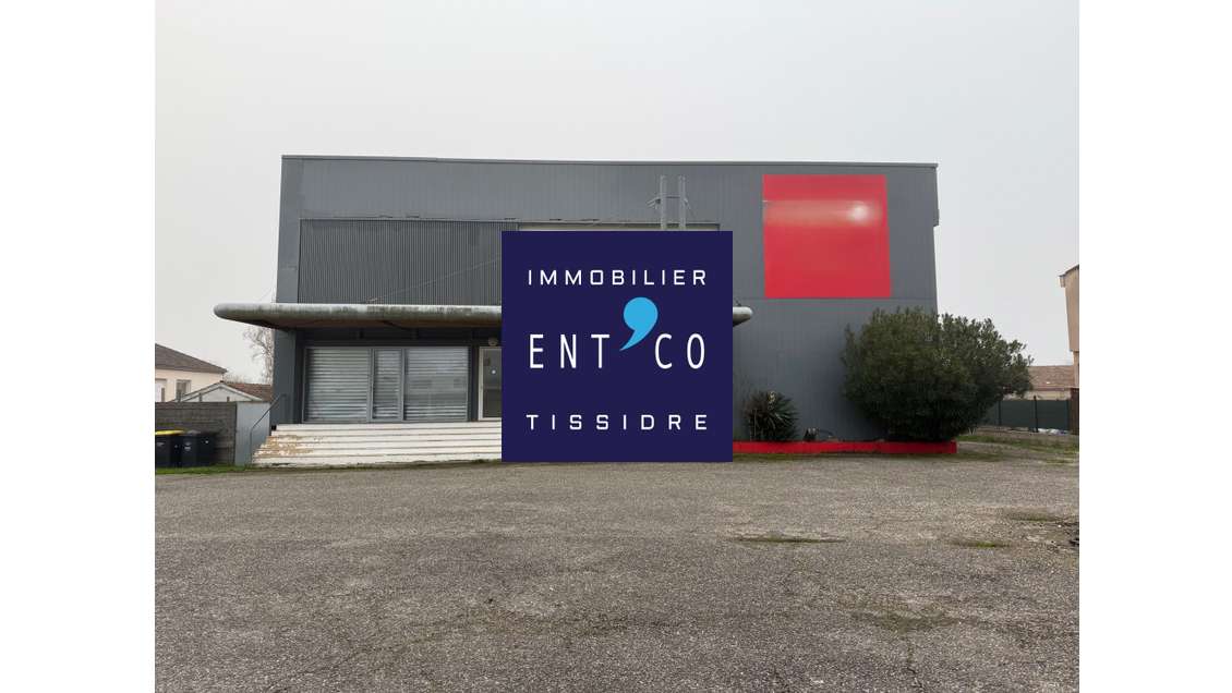 Loue immeuble commercial moderne de 1296m² à Boé