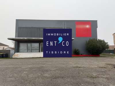 Location Immeubles commerciaux / Mixtes à Boé