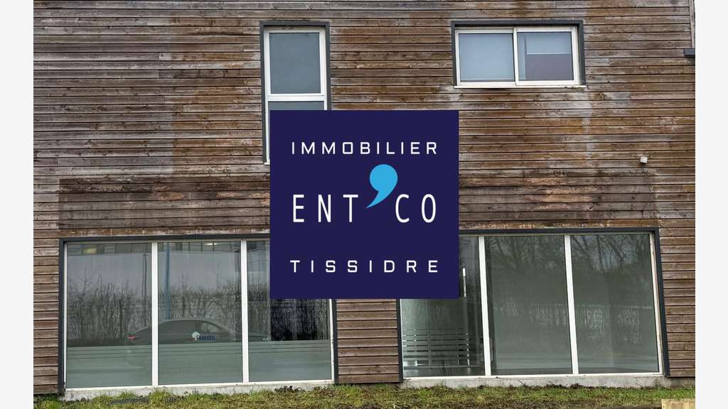 AV local commercial 85m² excellent état à Boé