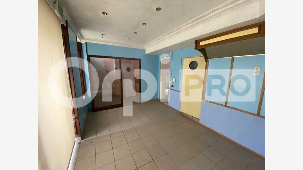 Local commercial 40m² + réserve à louer à Bolbec