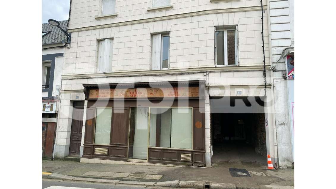 Local commercial 40m² + réserve à louer à Bolbec