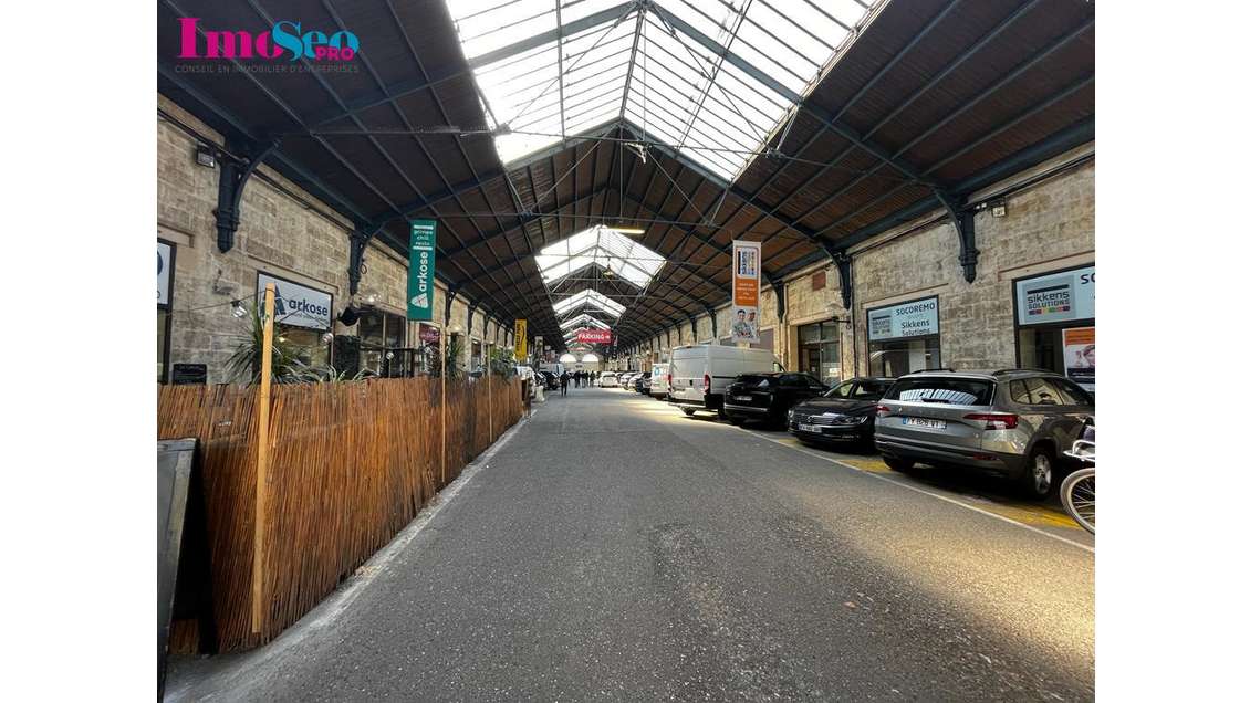 Local commercial 426m² à louer à Bordeaux