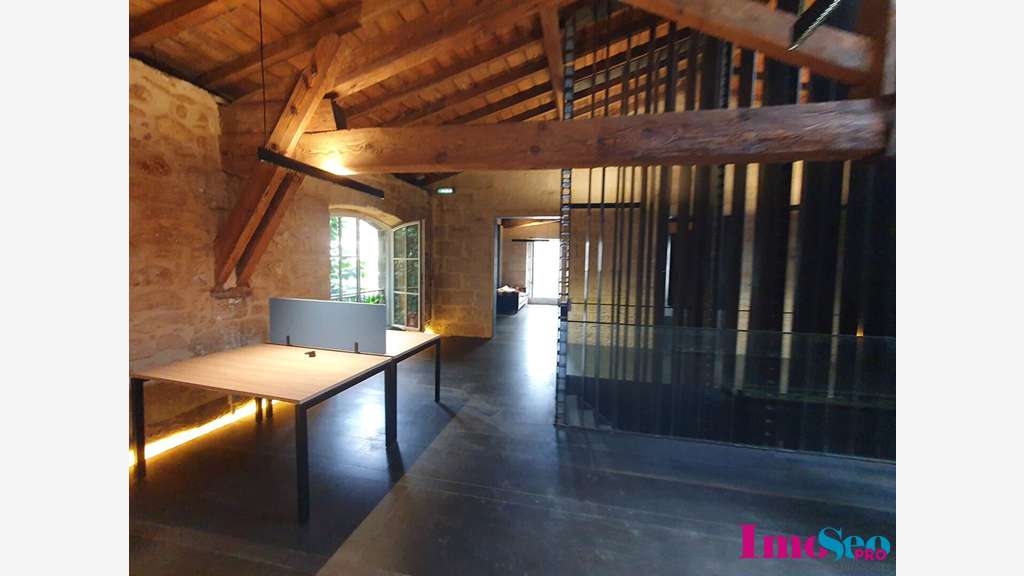 Immeuble de bureaux à louer à Bordeaux