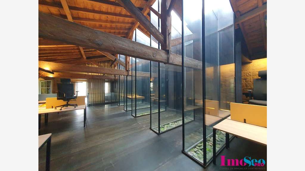 Immeuble de bureaux à louer à Bordeaux