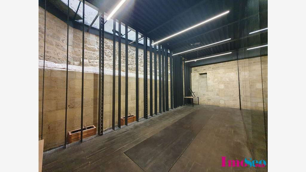 Local 630m² à louer quartier historique Bordeaux
