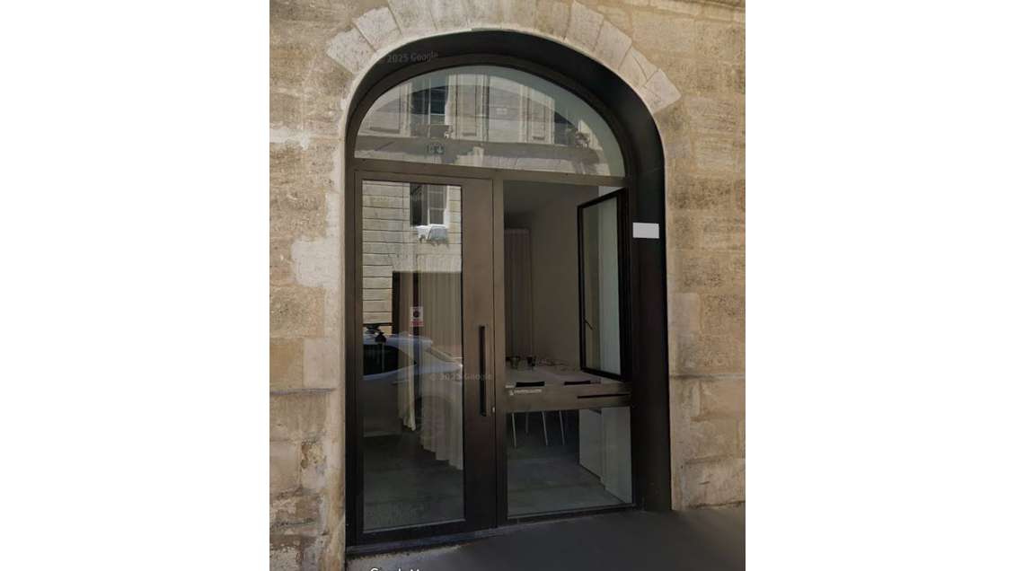 À louer local refait à neuf 103m² à Bordeaux