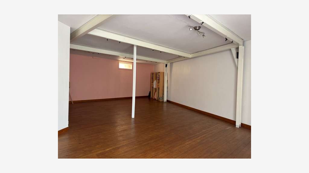 A louer local commercial de 87m² à Bordeaux centre