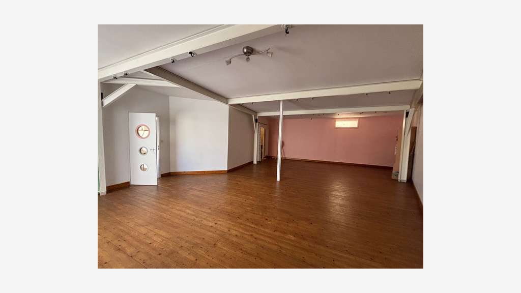 A louer local commercial de 87m² à Bordeaux centre