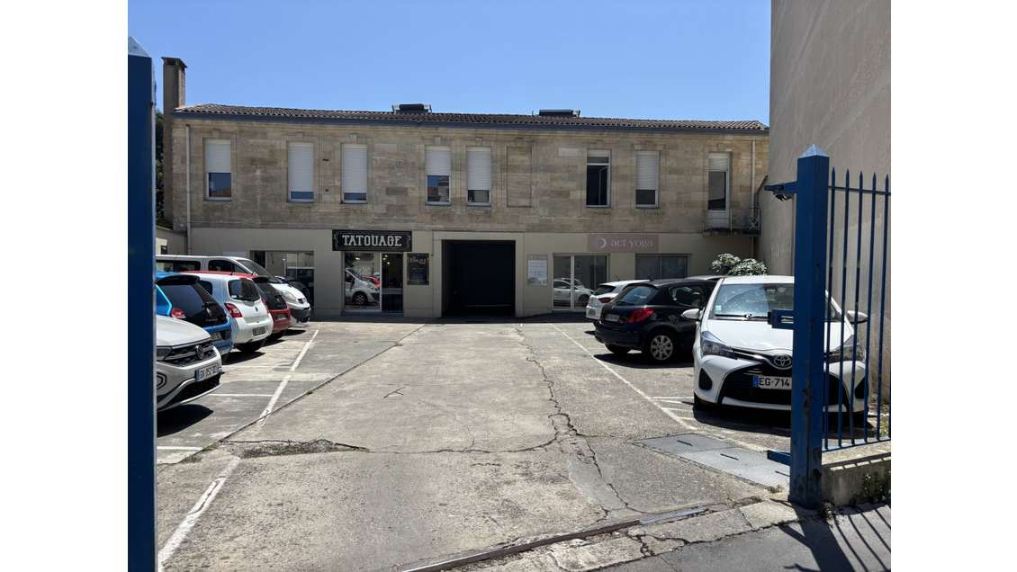 A louer local commercial 236m² à Bordeaux centre